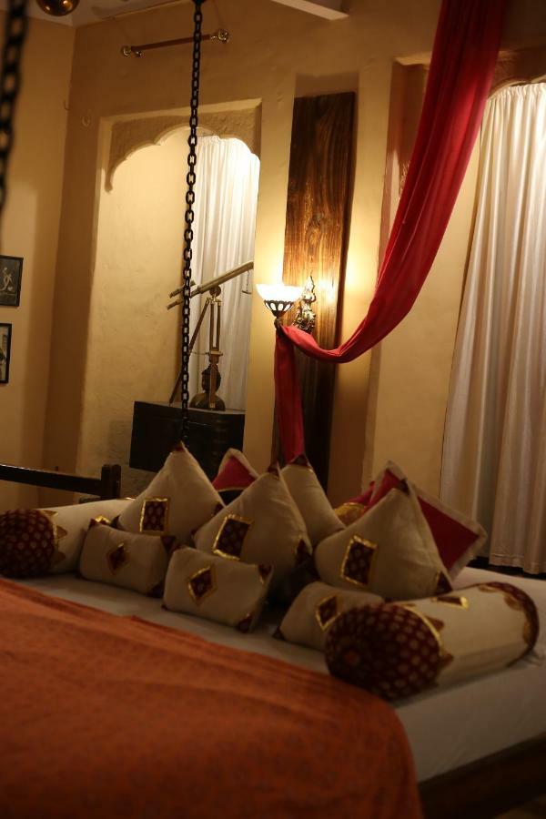 Hotel Desert Boy'S - Royal Stay On Fort Dzsaiszalmer Kültér fotó